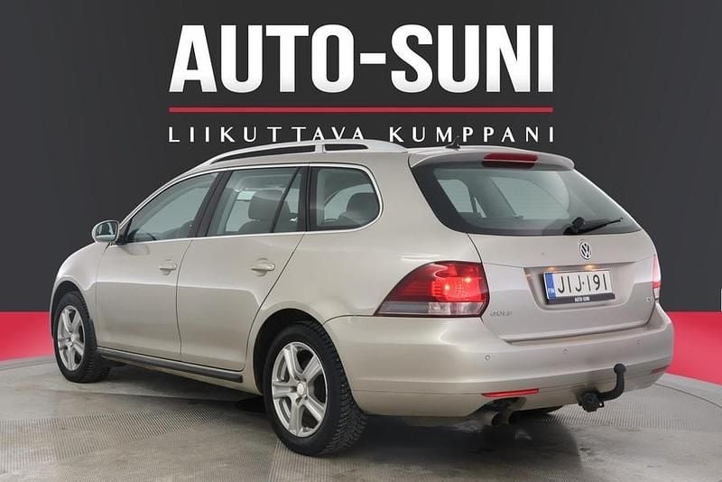 Käytetty VW Golf VII Comfortline 122 HP (89 kW) 2012 Farmari