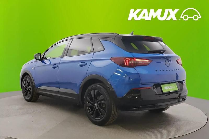 Käytetty Opel Grandland X GS Line 131 HP (96 kW) 2022 Vertigo blue met Katumaasturi