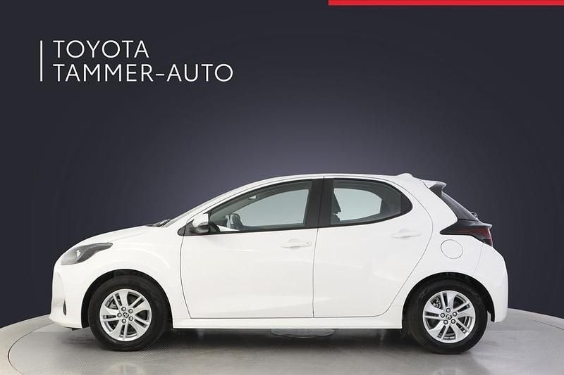 Käytetty Toyota Yaris Hybrid 116 HP (85 kW) 2024 Valkoinen Viistoperä