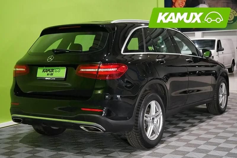 Käytetty Mercedes GLC350 Business 211 HP (155 kW) 2017 Musta Katumaasturi