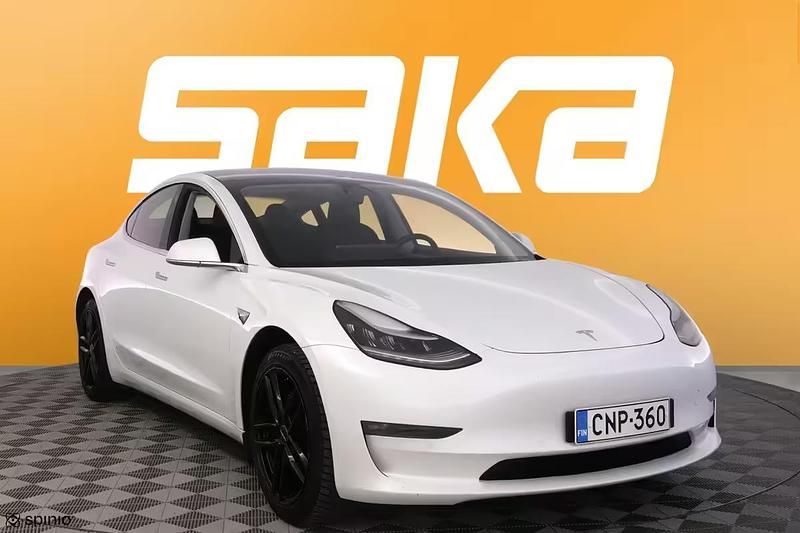 Käytetty 2019 Tesla Model 3 Standard Range Sedan | 17 400 € (Perustarjous) - Kuva 1/4