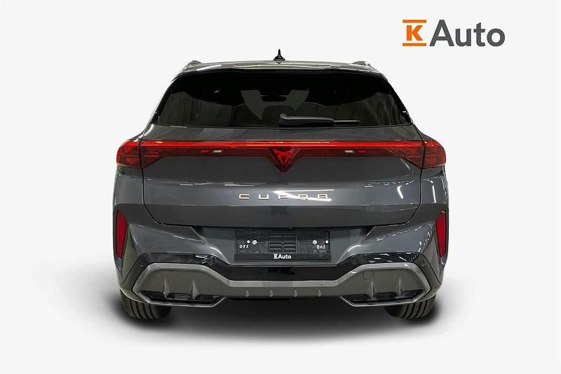 Uusi Cupra Terramar 150 HP (110 kW) 2025 Met. harmaa Katumaasturi