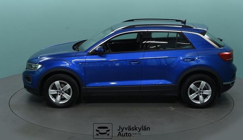 Käytetty VW T-Roc Style 150 HP (110 kW) 2021 Sininen Katumaasturi