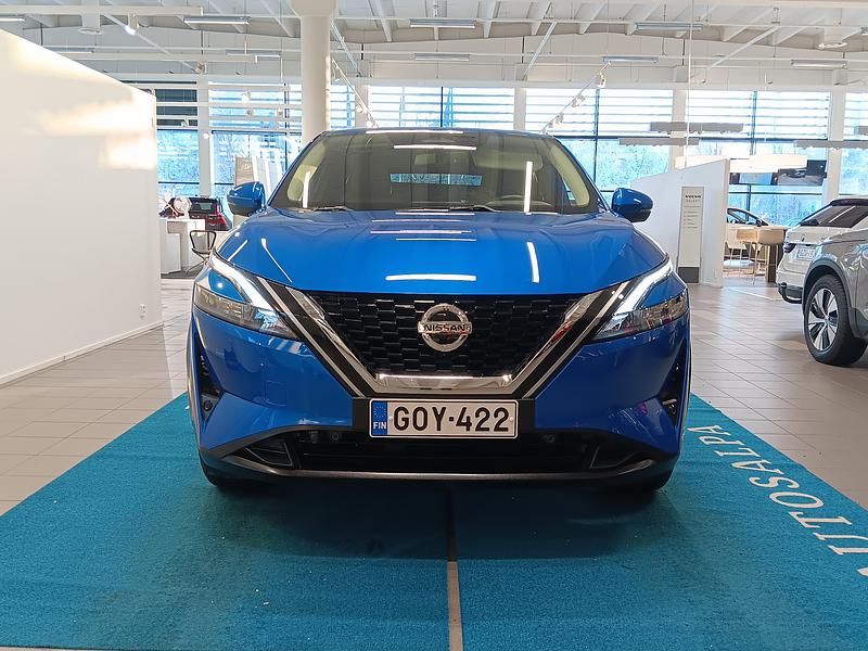 Käytetty Nissan Qashqai N-Connecta 158 HP (116 kW) 2022 Sininen Katumaasturi