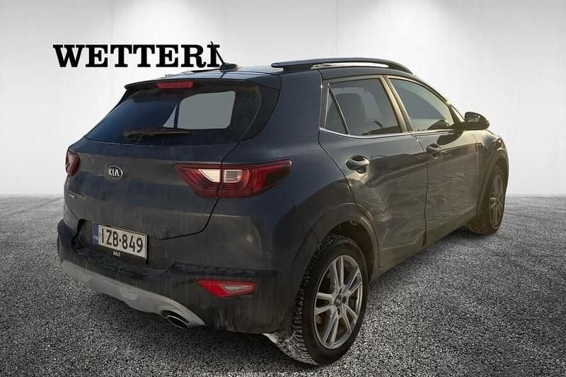 Käytetty Kia Stonic EX 101 HP (74 kW) 2021 Katumaasturi