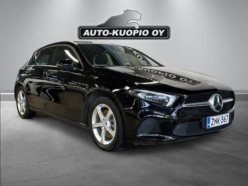 Musta Käytetty 2020 Mercedes A250 Business Viistoperä | 26 290 € (Perustarjous) - Kuva 1/4