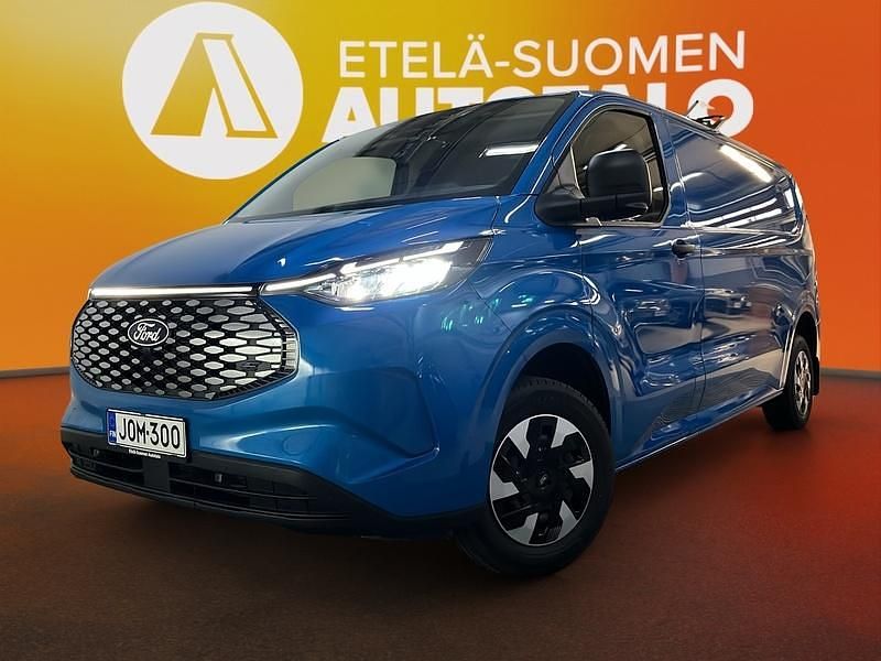 Sininen Uusi 2025 Ford E-Transit Trend Van | 49 990 € - Kuva 1/3