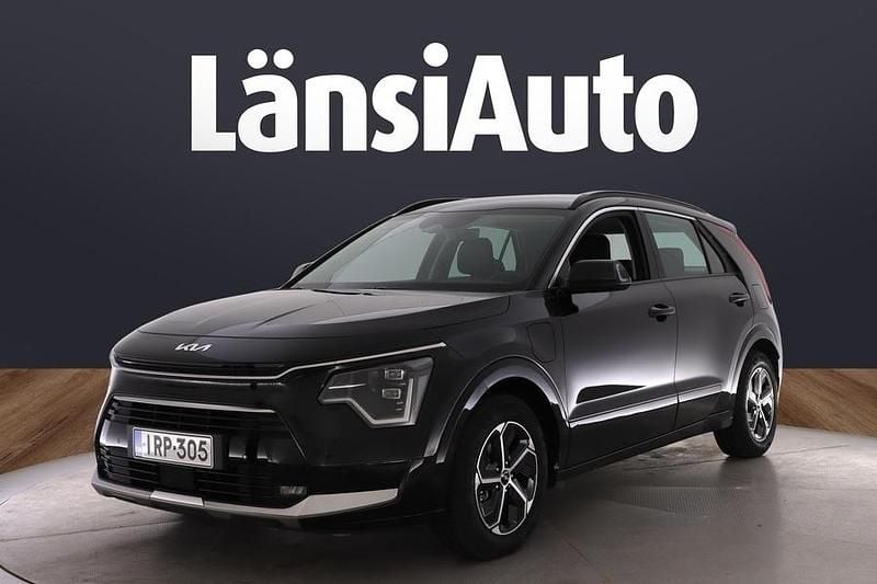 Musta Uusi 2025 Kia Niro EX Katumaasturi | 33 980 € (Hieman kallis) - Kuva 1/1