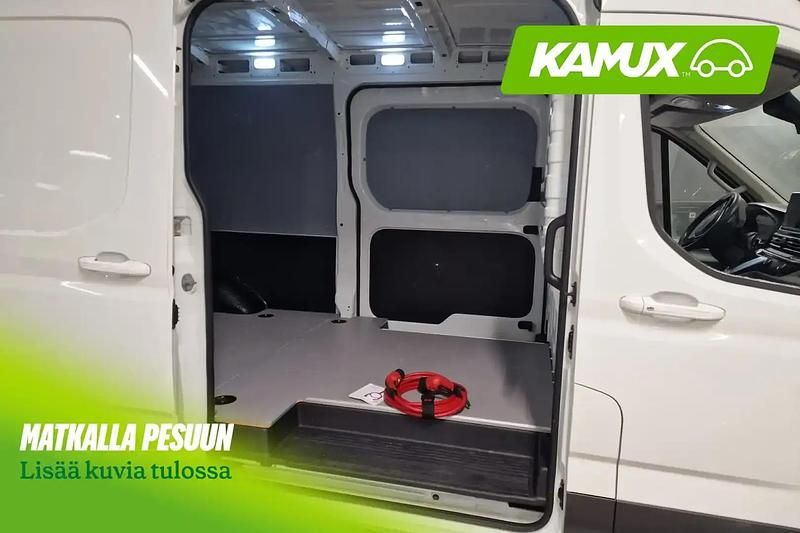 Käytetty Maxus eDeliver 9 150 kW (204 HP) 2025 Valkoinen Van