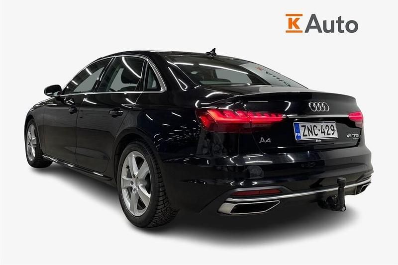 Käytetty Audi A4 Advanced 245 HP (180 kW) 2020 Musta Sedan