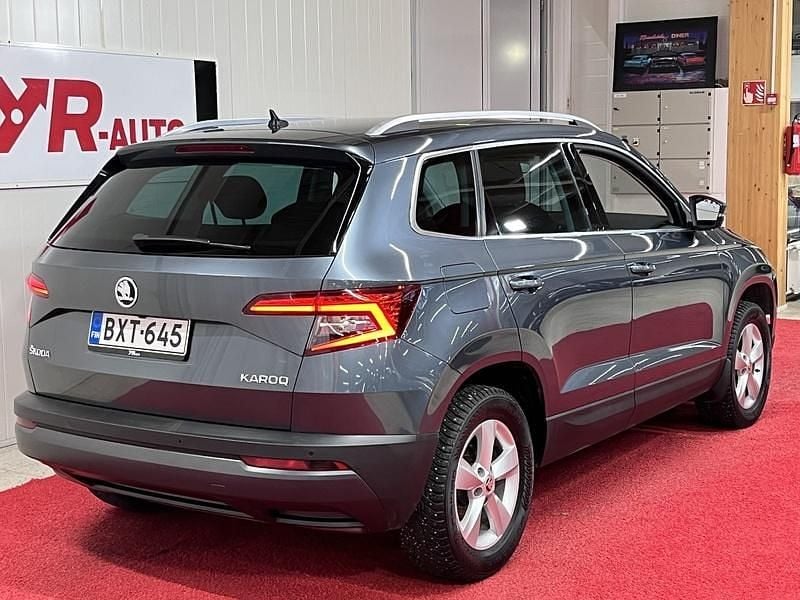 Käytetty Skoda Karoq Ambiente 116 HP (85 kW) 2019 Katumaasturi