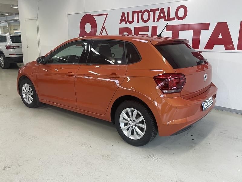 Käytetty VW Polo Highline 95 HP (69 kW) 2018 Vihreä Viistoperä