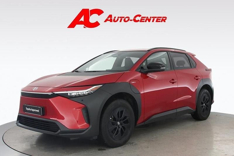 Käytetty Toyota bZ4X Edition 166 kW (227 HP) 2025 Katumaasturi