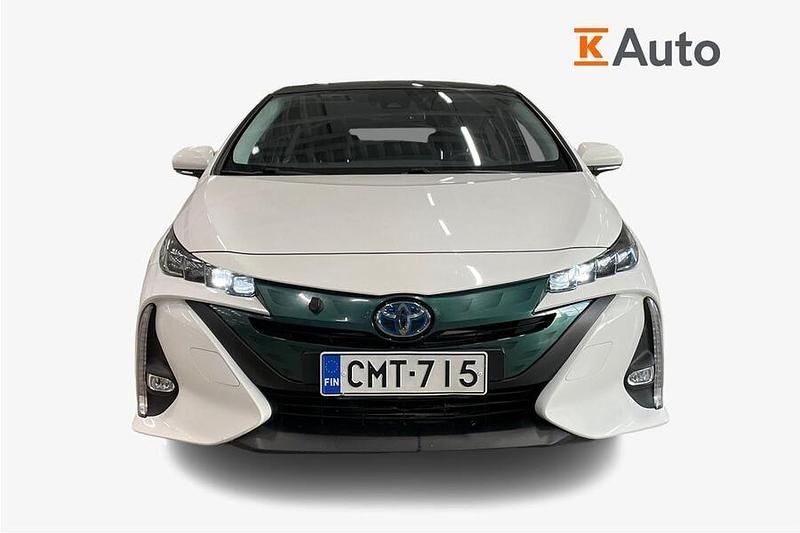 Käytetty Toyota Prius 122 HP (89 kW) 2019 Valkoinen Viistoperä