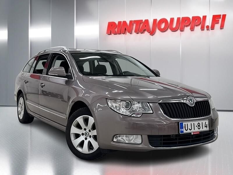 Käytetty 2010 Skoda Superb Ambition Farmari | 6 490 € (Hieman kallis) - Kuva 1/3