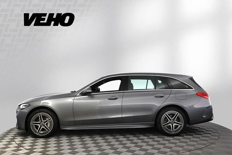 Käytetty Mercedes C300e Business 204 HP (150 kW) 2025 Harmaa Farmari