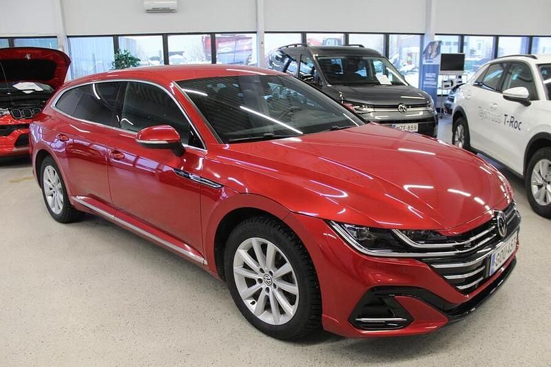 Käytetty VW Arteon R-line 218 HP (160 kW) 2021 Kings red metallivä Farmari