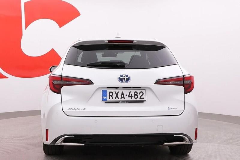 Käytetty Toyota Corolla Anniversary 140 HP (102 kW) 2024 040 Farmari