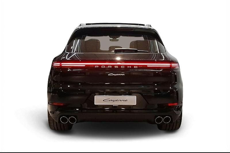 Uusi Porsche Cayenne 464 HP (341 kW) 2026 Musta Katumaasturi