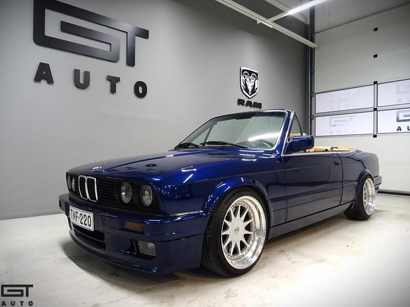 Käytetty 1990 BMW 325 Cabriolet Avoauto | 36 900 € - Kuva 1/4