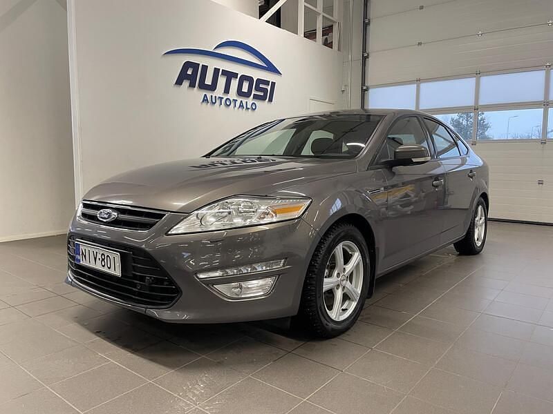 Ruskea Käytetty 2012 Ford Mondeo Trend Sedan | 7 440 € - Kuva 1/4