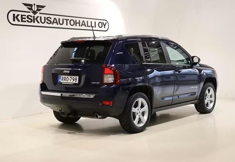 Käytetty Jeep Compass Trailhawk 180 HP (132 kW) 2013 Met. valkoinen Katumaasturi