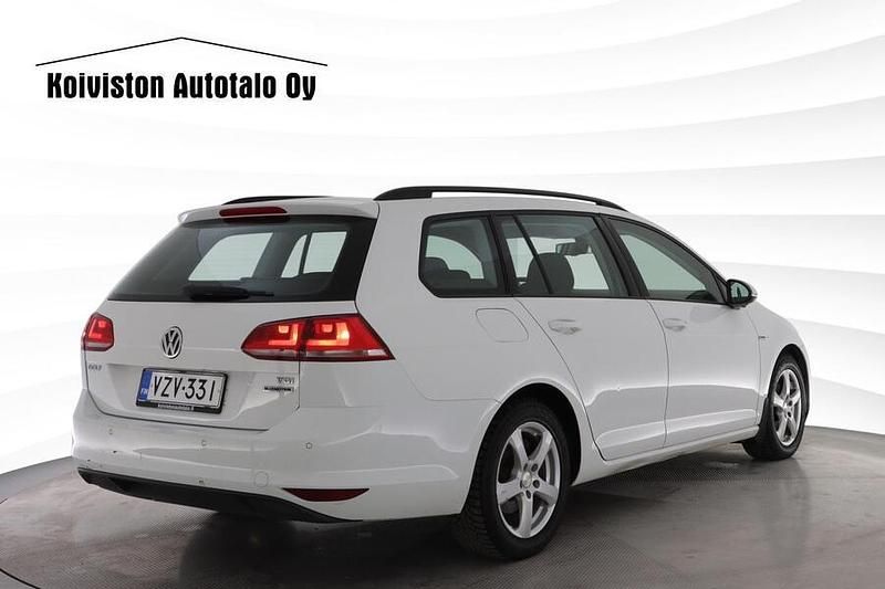 Käytetty VW Golf VII Comfortline 110 HP (80 kW) 2015 Farmari