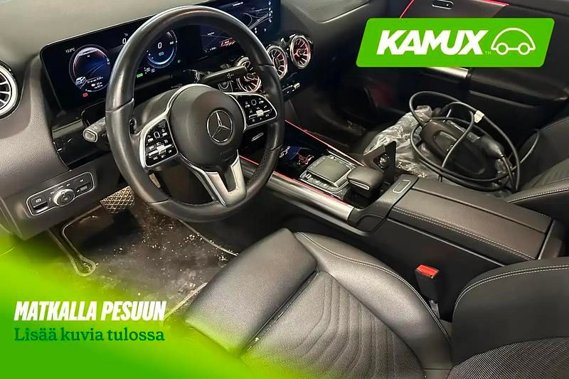 Käytetty Mercedes EQA250 Business 139 kW (190 HP) 2023 Hopea / harmaa Katumaasturi