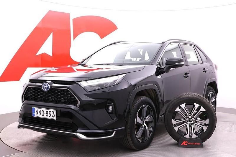 Musta Käytetty 2024 Toyota RAV4 Hybrid Active Katumaasturi | 49 590 € (Kallis) - Kuva 1/4