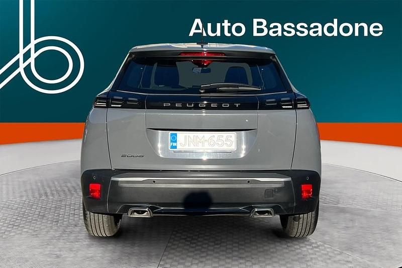 Käytetty Peugeot 2008 Active 131 HP (96 kW) 2023 Katumaasturi
