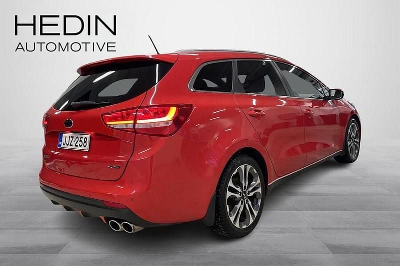 Käytetty Kia Ceed Sportswagon GT-Line 136 HP (100 kW) 2016 Punainen Farmari