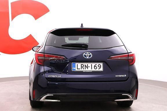 Käytetty Toyota Corolla Style 196 HP (144 kW) 2023 Sininen Farmari