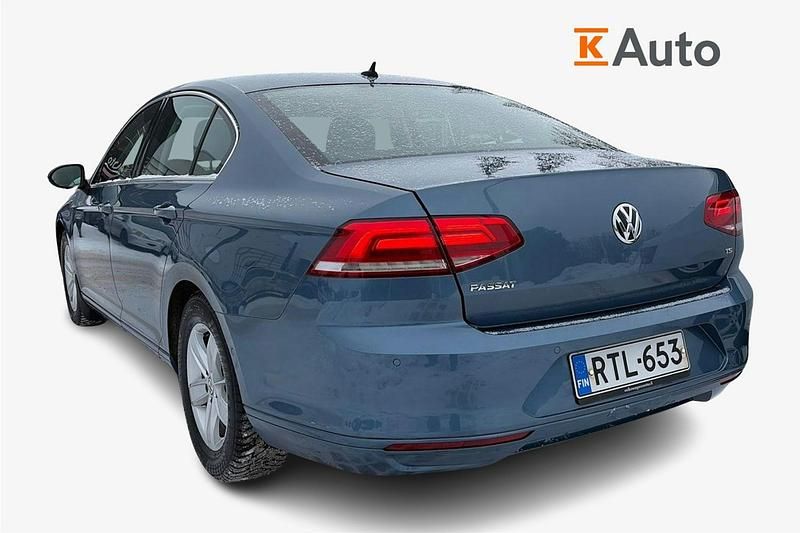 Käytetty VW Passat Comfortline 123 HP (90 kW) 2018 Sininen Sedan