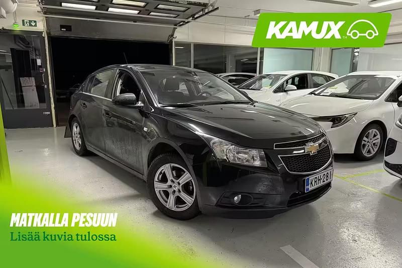 Musta Käytetty 2011 Chevrolet Cruze LTZ Sedan | 7 490 € - Kuva 1/4