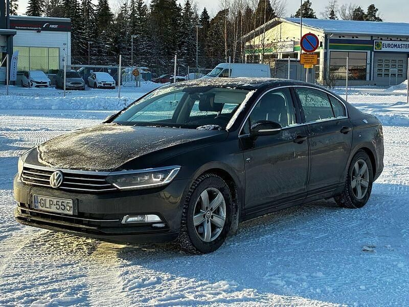 Käytetty VW Passat Comfortline 120 HP (88 kW) 2015 Sedan