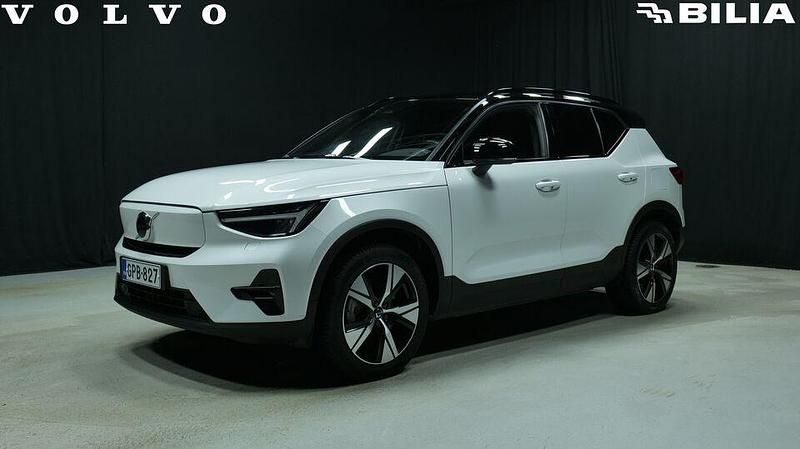 Käytetty Volvo XC40 Plus 169 kW (231 HP) 2023 Valkoinen Katumaasturi