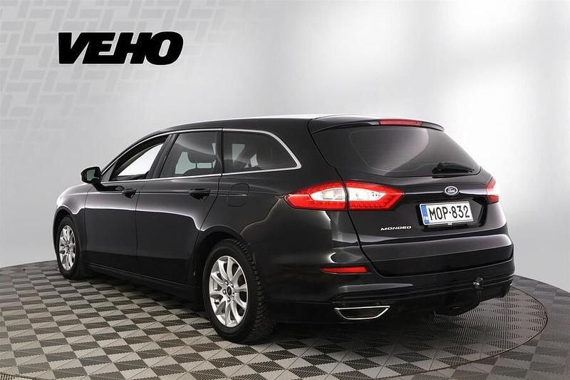Käytetty Ford Mondeo Business Edition 180 HP (132 kW) 2016 Musta Farmari