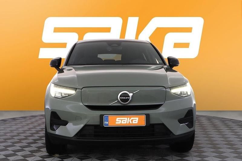 Käytetty Volvo C40 Core 169 kW (231 HP) 2023 Katumaasturi