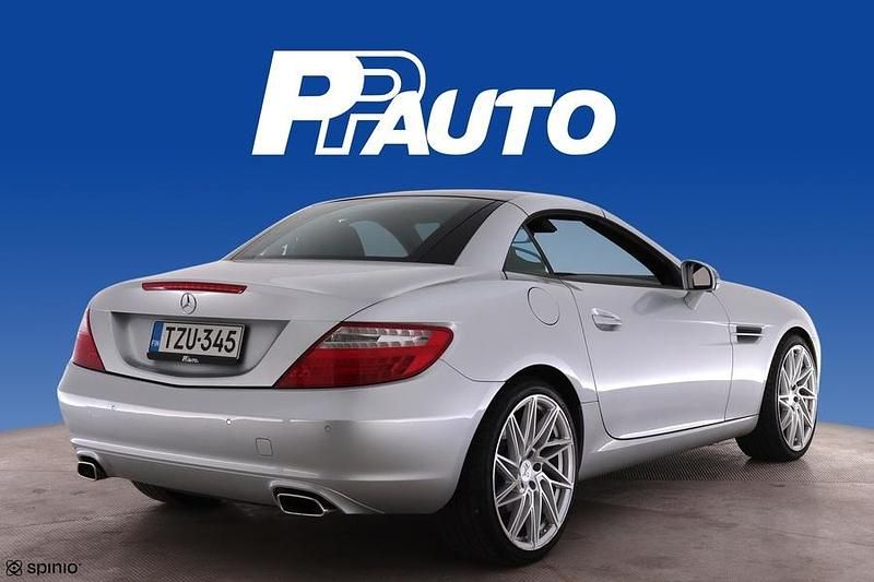 Käytetty Mercedes SLK200 Premium 184 HP (135 kW) 2011 Avoauto