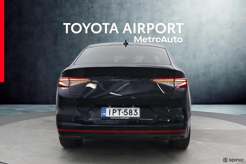 Käytetty Skoda Enyaq iV RS 219 kW (299 HP) 2022 Musta Katumaasturi