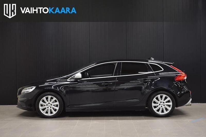 Käytetty Volvo V40 Business Edition 150 HP (110 kW) 2016 Viistoperä