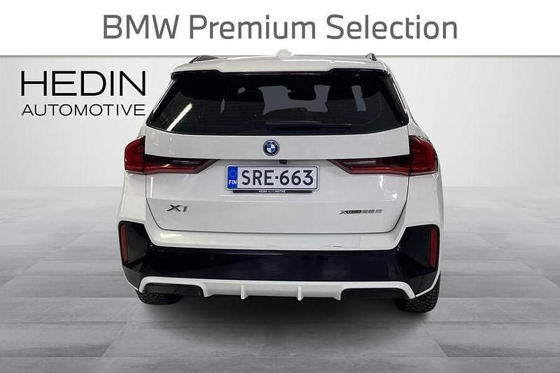 Käytetty BMW X1 M Sport 245 HP (180 kW) 2024 Valkoinen Katumaasturi