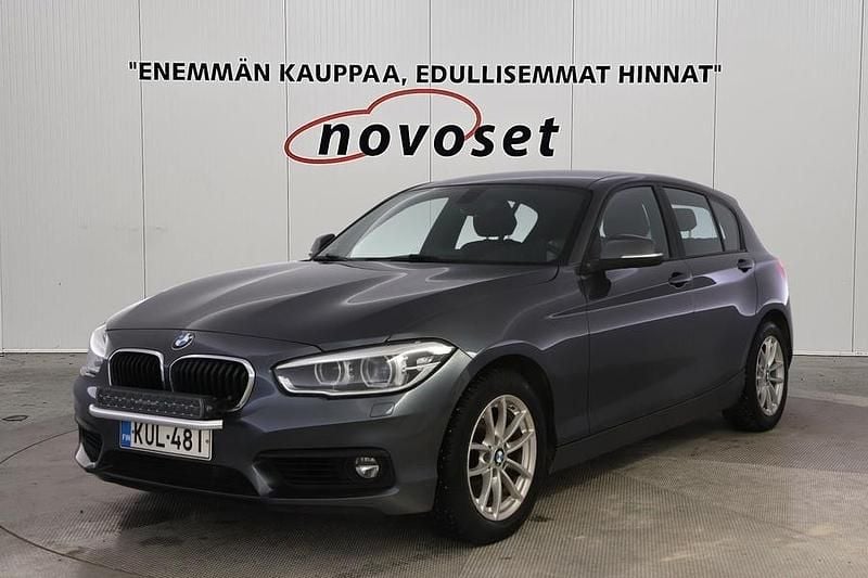 Käytetty BMW 118 Advantage 150 HP (110 kW) 2018 Harmaa Viistoperä