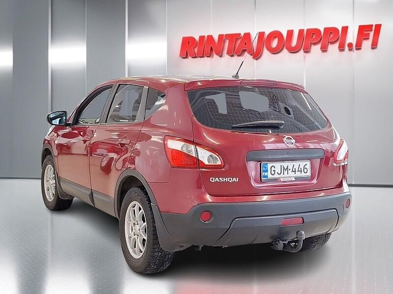 Käytetty Nissan Qashqai Acenta 141 HP (103 kW) 2011 Punainen Katumaasturi