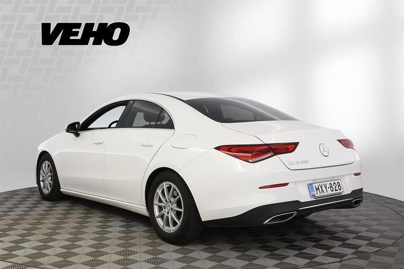 Käytetty Mercedes A180 Business 136 HP (100 kW) 2020 Valkoinen Coupe - kaksiovinen