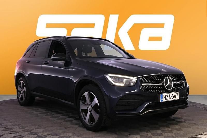 Käytetty Mercedes GLC300e Business 211 HP (155 kW) 2021 Katumaasturi