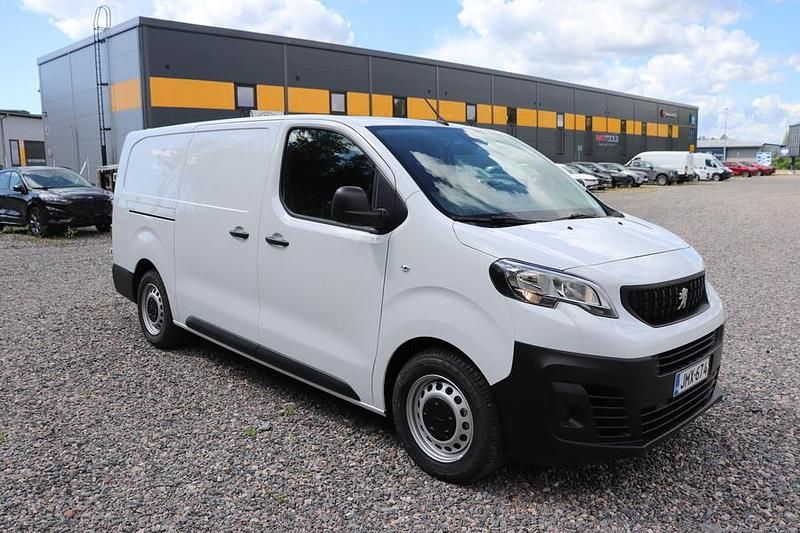 Käytetty Peugeot e-Expert 136 kW (185 HP) 2024 Valkoinen Van