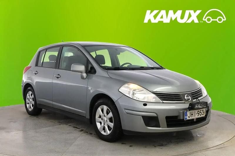 Käytetty Nissan Tiida 110 HP (80 kW) 2007 Hopea / harmaa Sedan