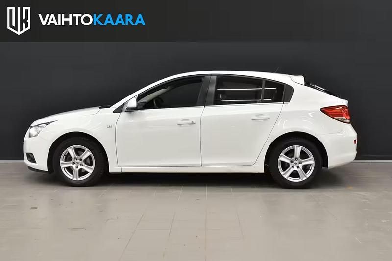 Käytetty Chevrolet Cruze LTZ 141 HP (103 kW) 2011 Viistoperä