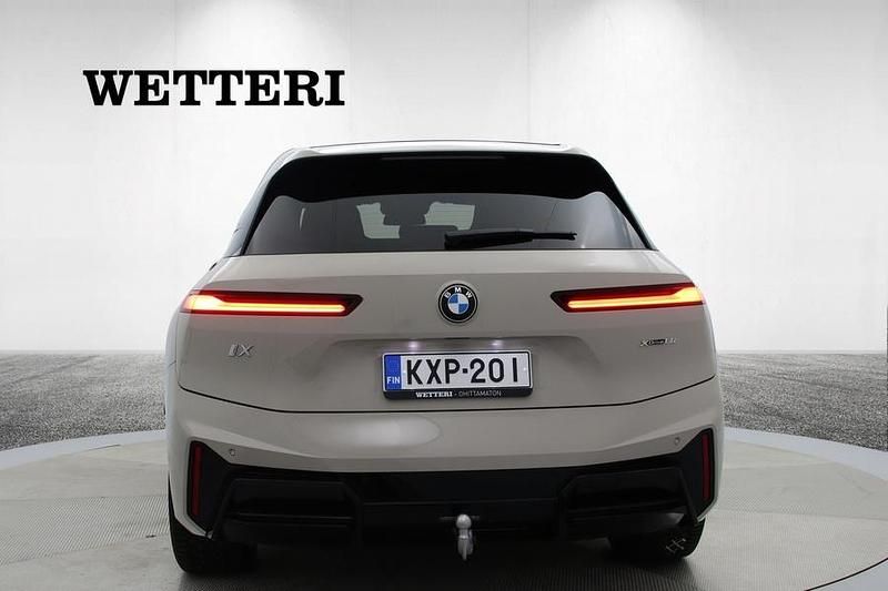 Käytetty BMW iX M Sport 400 kW (544 HP) 2025 Katumaasturi